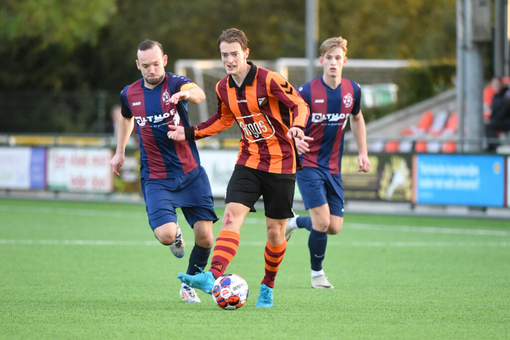 FC Zutphen - vv Hellendoorn